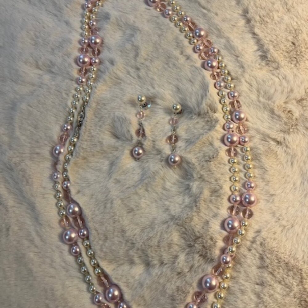 Rose Blush Pearl Necklace & Earrings Set